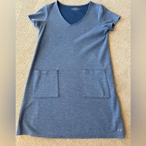vineyard vines Broadfield blue tshirt dress small pockets